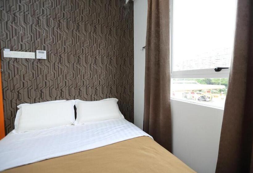 חדר דלוקס, 1 Hotel Taman Connaught