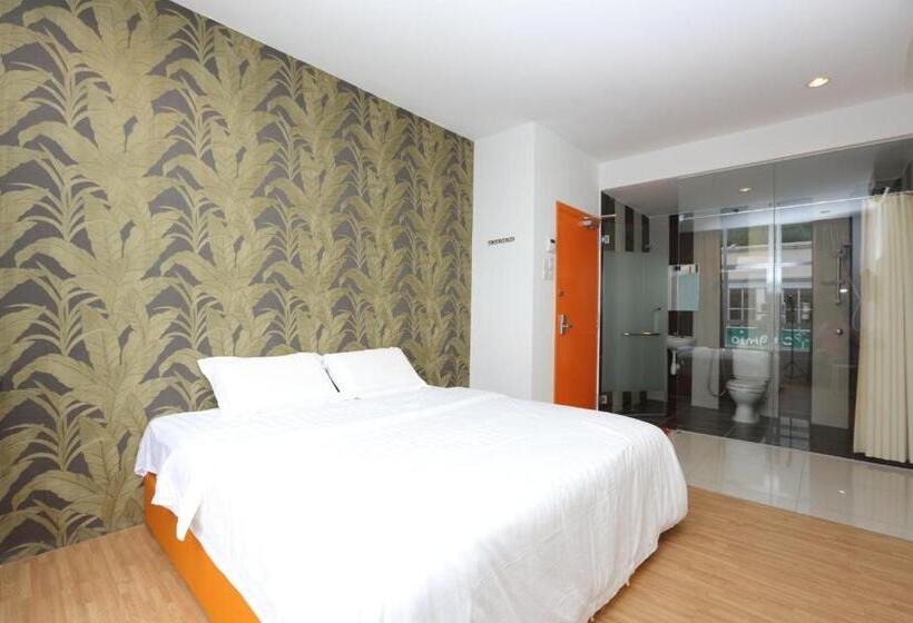 חדר סטנדרט עם מיטת קינג, 1 Hotel Taman Connaught