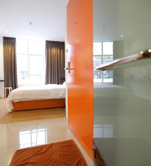 חדר סטנדרט עם מיטת קינג, 1 Hotel Taman Connaught