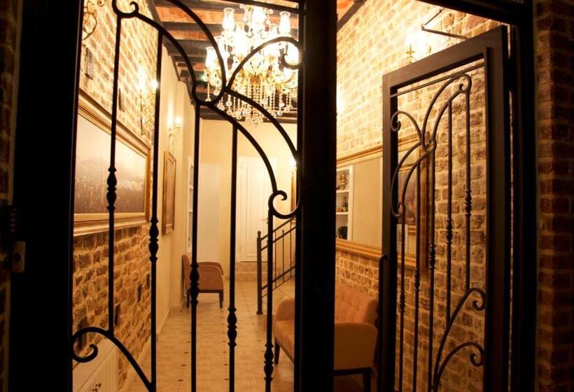 اتاق سوپریور با بالکن, Art Nouveau Galata