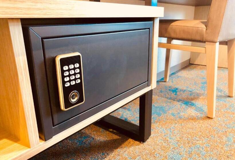 ファミリールーム, Art Hotel Oita