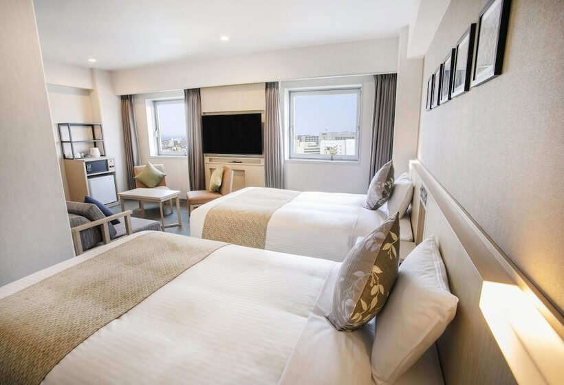 Семейный Номер, Art Hotel Oita