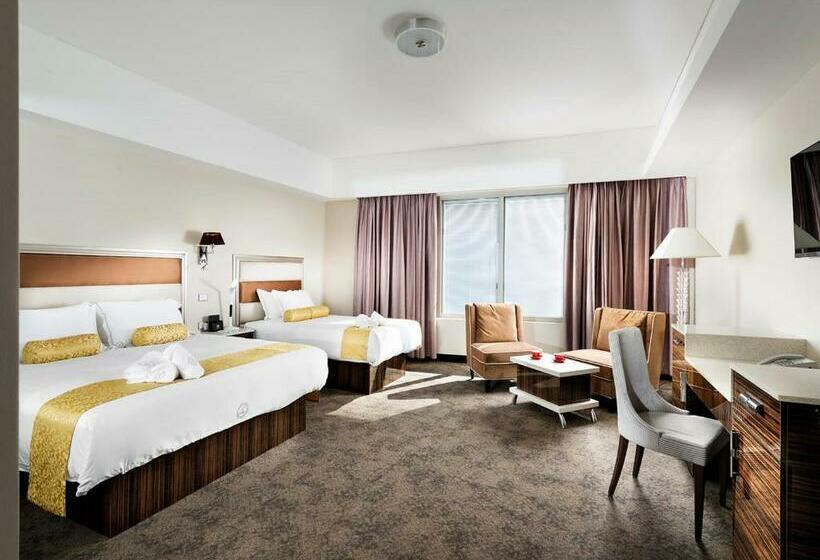 غرفة عائلية, Swan River