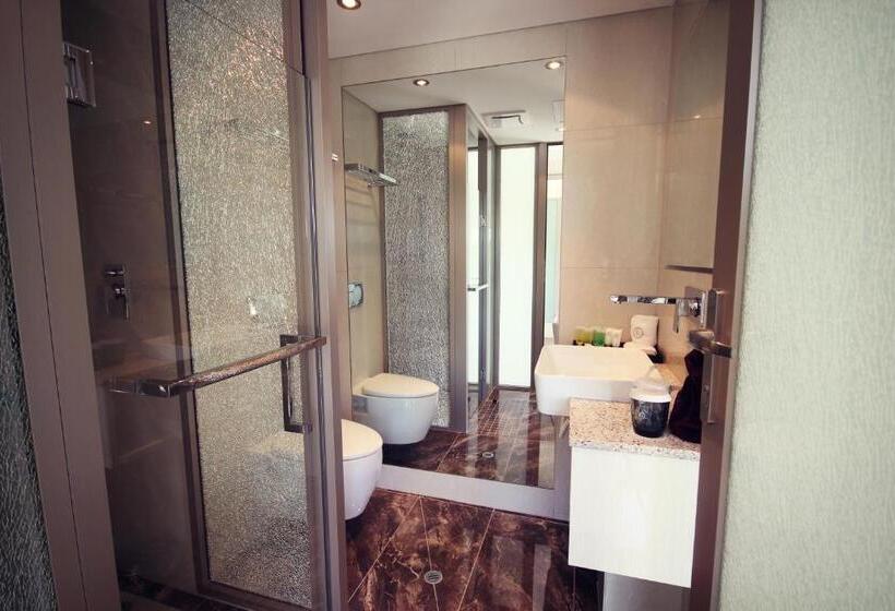 غرفة سوبيريور مطلّة علي النهر, Swan River