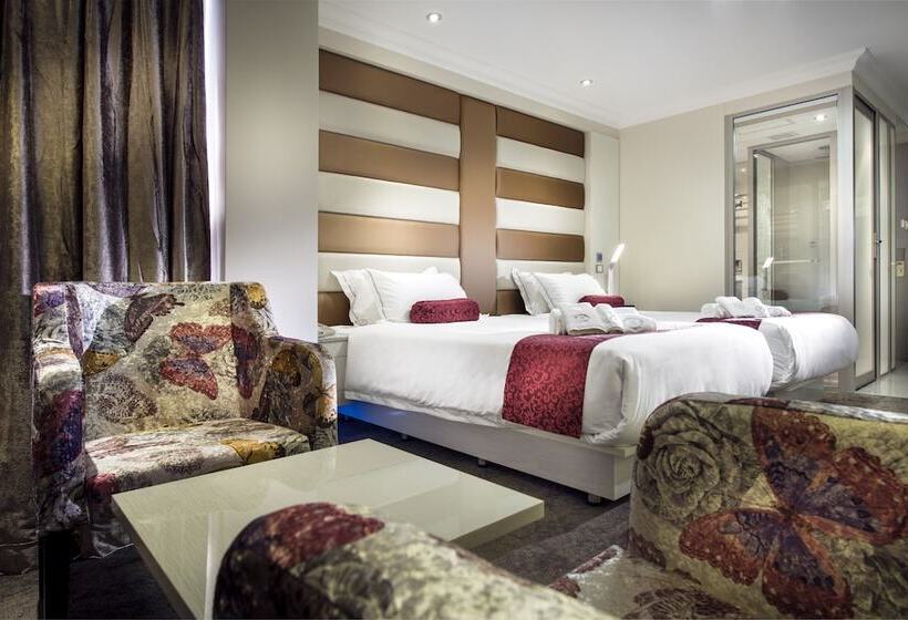 غرفة سوبيريور, Swan River