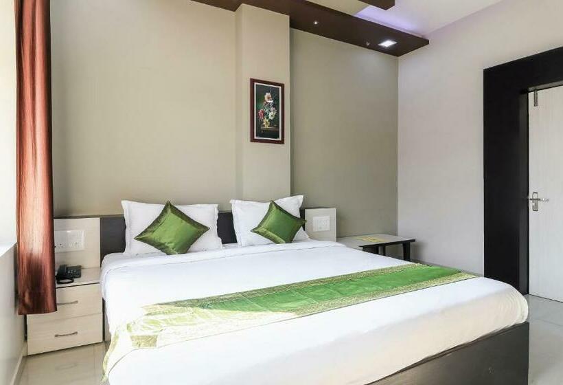 标准间, Treebo Raj Garden, Near Pushkar Lake