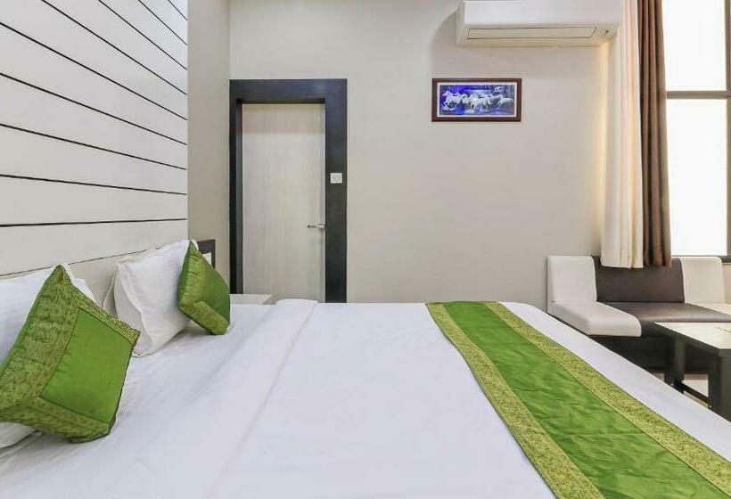 豪华房间, Treebo Raj Garden, Near Pushkar Lake