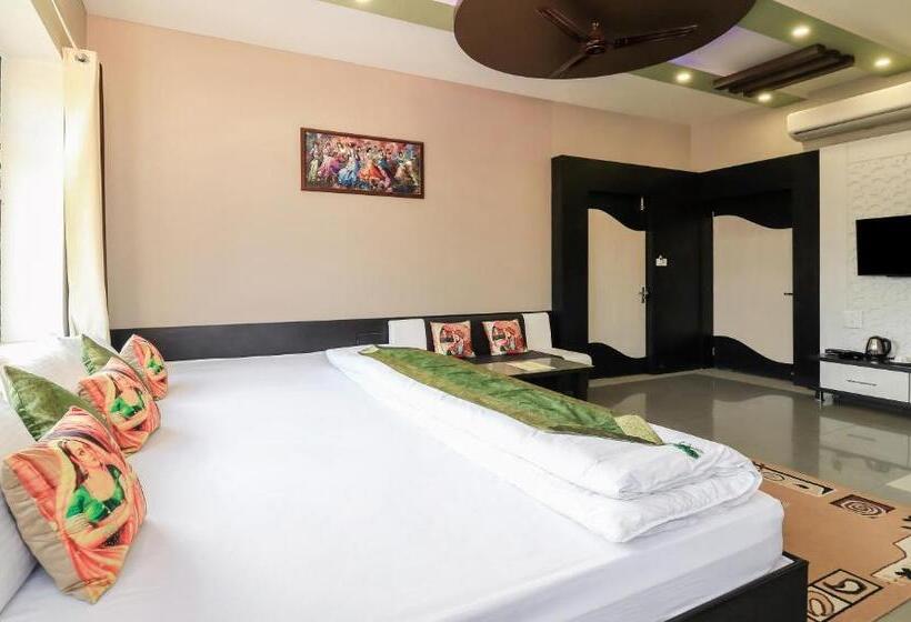 高级大房间, Treebo Raj Garden, Near Pushkar Lake