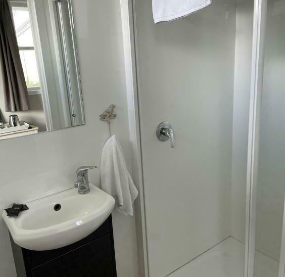 חדר סטנדרט, Fatowl Motel, Bar & Eatery