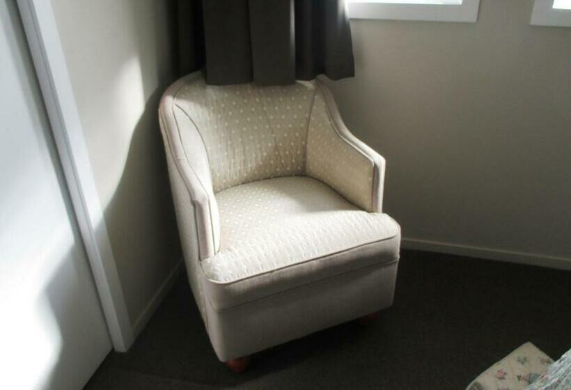 חדר סטנדרט, Fatowl Motel, Bar & Eatery