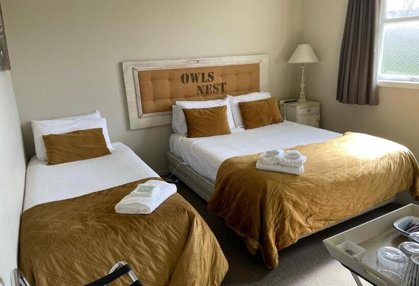 스탠다드 룸, Fatowl Motel, Bar & Eatery