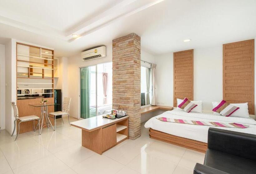 غرفة عائلية, Riski Residence Ngamwongwan