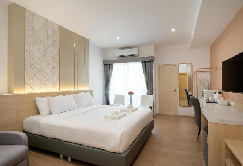 스탠다드 룸 킹사이즈 침대, Riski Residence Ngamwongwan