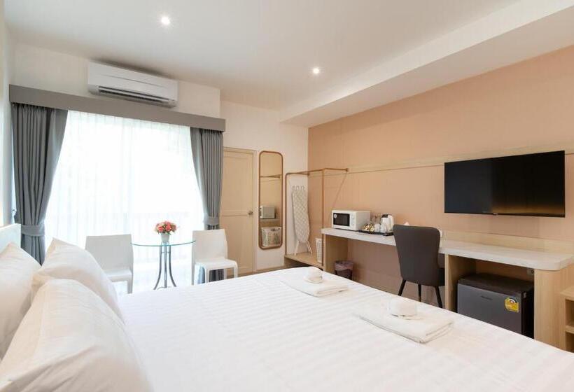 Номер Deluxe Кровать Кинг, Riski Residence Ngamwongwan