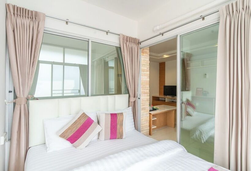 غرفة عائلية, Riski Residence Ngamwongwan