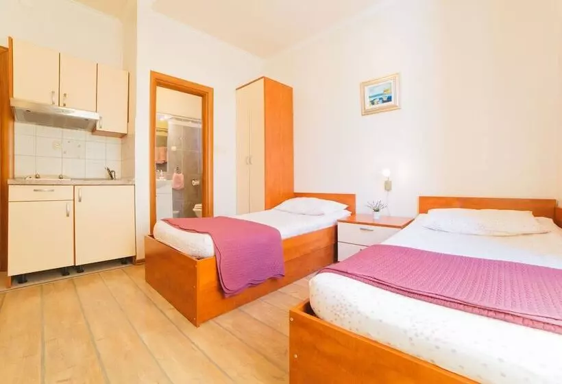Estudio Comfort, Villa Spalatina