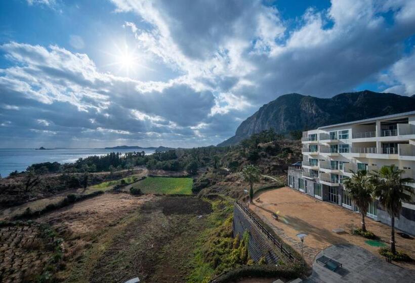 جناح مزود بجاكوزى, Y Resort Jeju