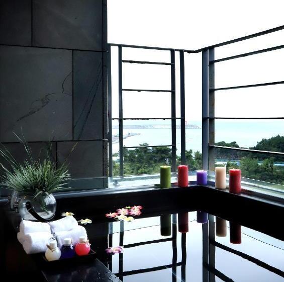 Люкс с гидромассажем, Y Resort Jeju
