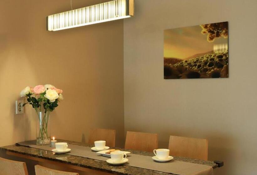 جناح مزود بجاكوزى, Y Resort Jeju