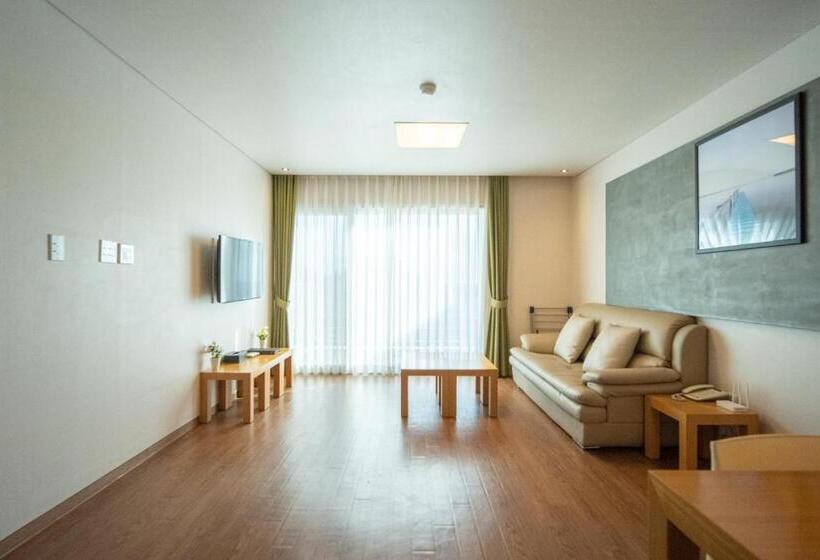 Люкс Superior, Y Resort Jeju