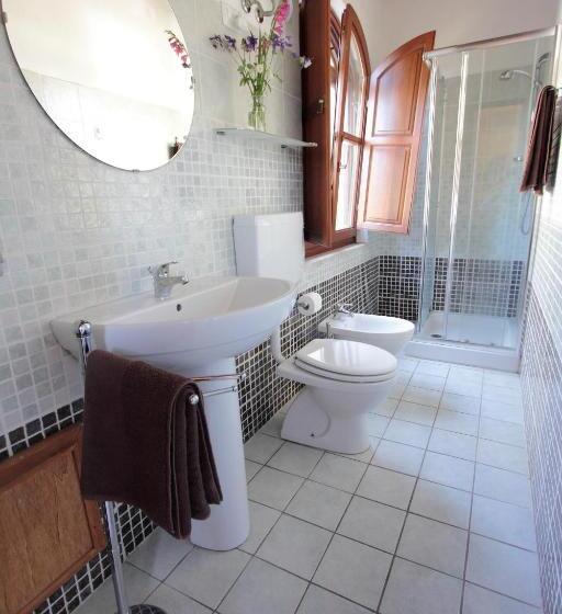 Номер Стандарт, B&b Nuraximannu