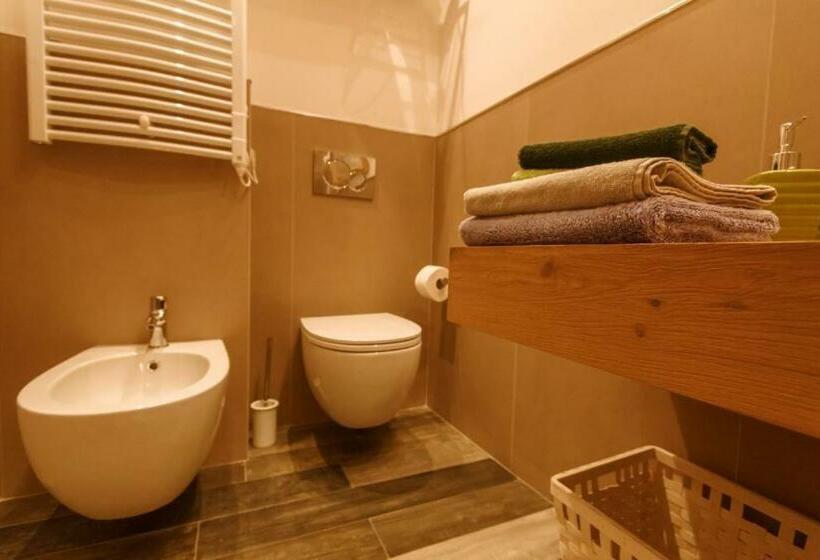 سوییت با چشم‌انداز کوه, Casa Aricò & Shatulle Suites