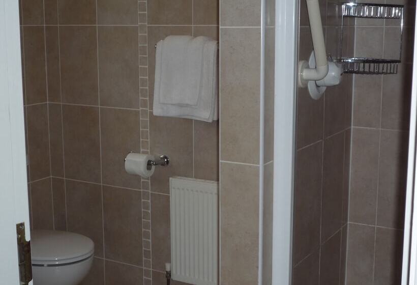 חדר סטנדרט לשלושה, Avlon House Bed And Breakfast