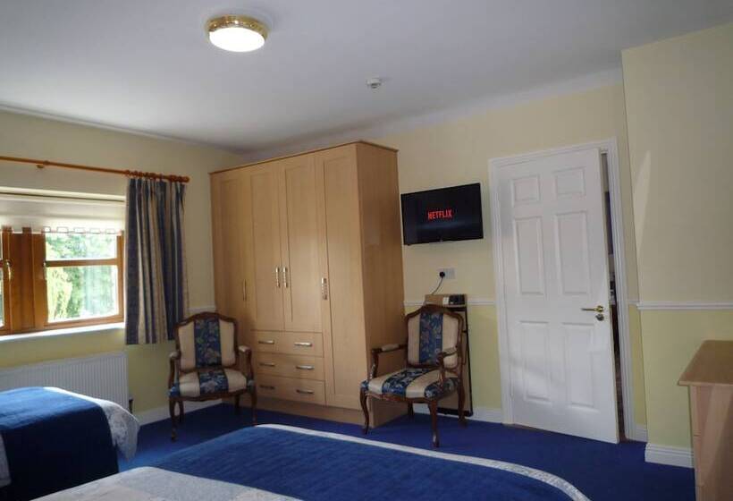 חדר סטנדרט לשלושה, Avlon House Bed And Breakfast