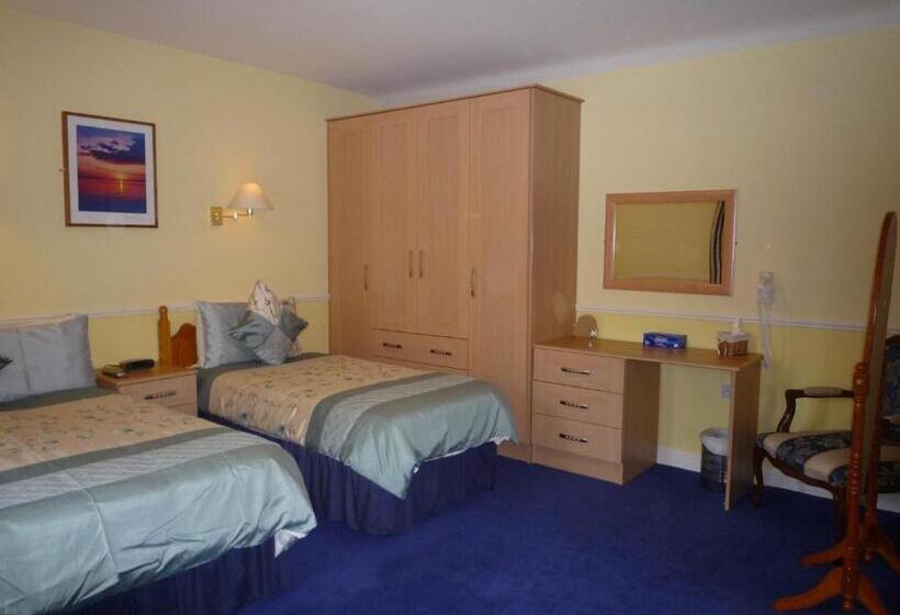 חדר סטנדרט לשלושה, Avlon House Bed And Breakfast