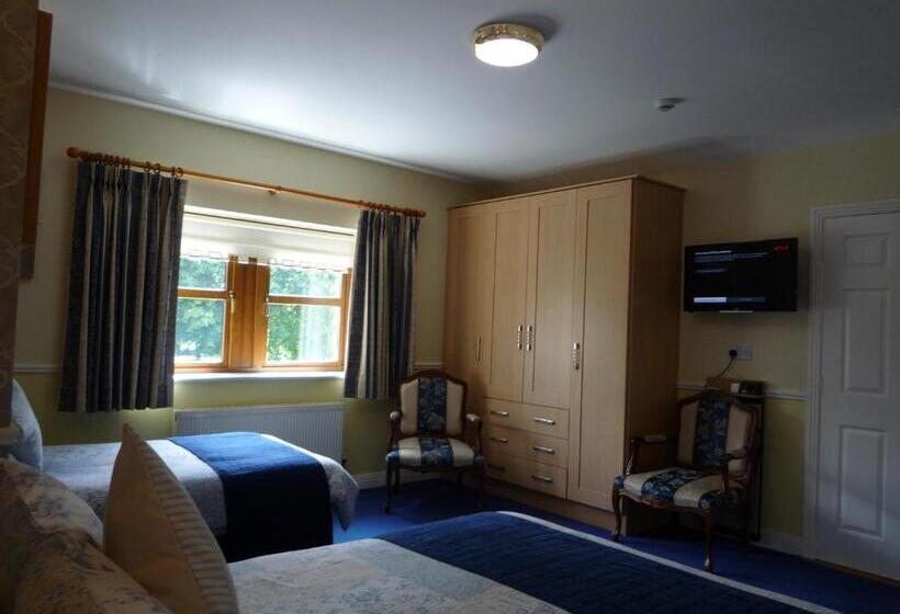 חדר סטנדרט לשלושה, Avlon House Bed And Breakfast