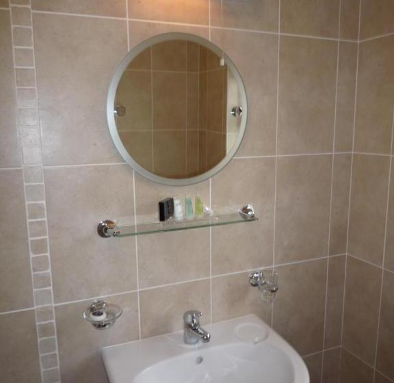 Номер Стандарт Трехместный, Avlon House Bed And Breakfast