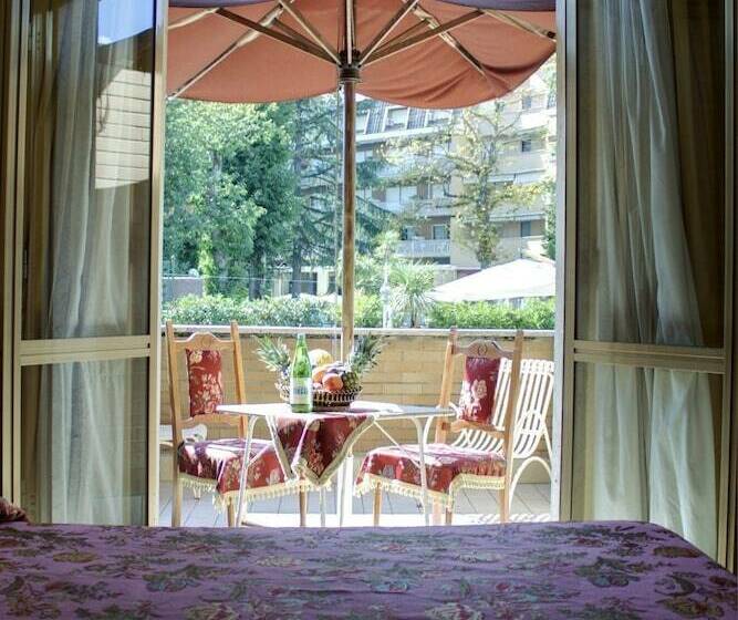 스탠다드 룸, Bonifacio