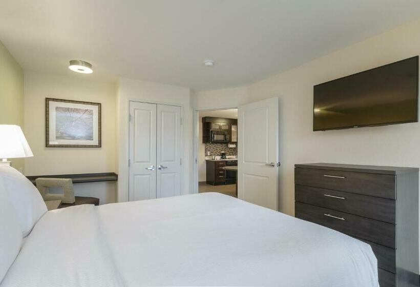 جناح, Candlewood Suites Mishawaka, An Ihg