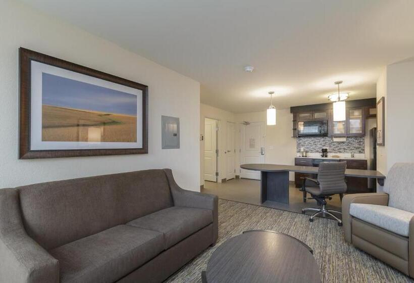 جناح, Candlewood Suites Mishawaka, An Ihg