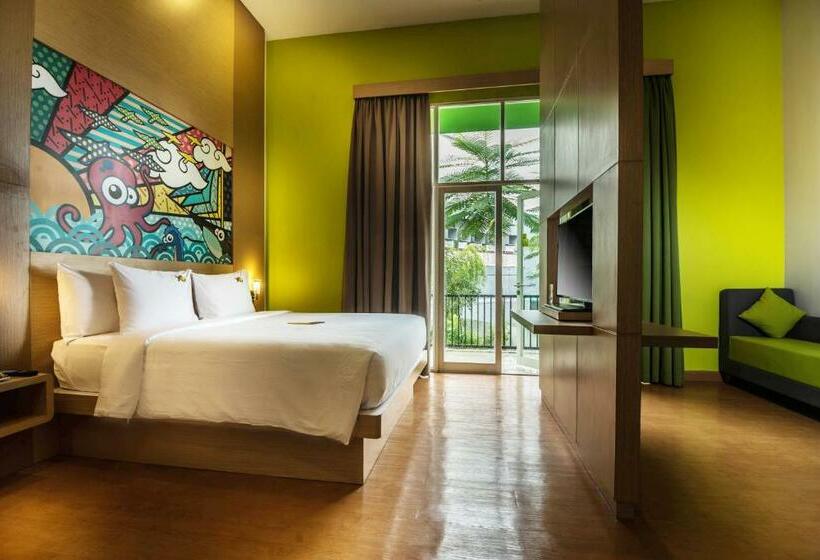 Люкс, Maxonehotels.com Resort Makassar
