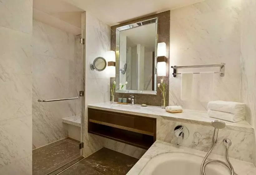 キングサイズベッドのデラックスルーム, Midtown Shangri La, Hangzhou   Around 5 Minutes Walking Distance To West Lake