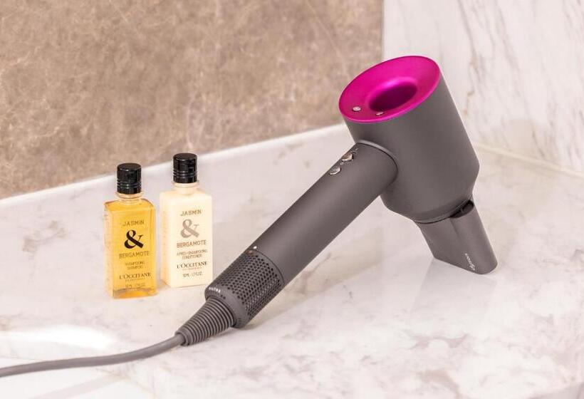 חדר קלאב עם מיטת קינג, Midtown Shangri La, Hangzhou   Around 5 Minutes Walking Distance To West Lake