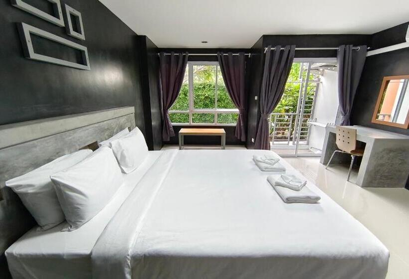 חדר דלוקס, Nano Place