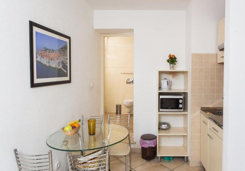 Апартаменты 1 Спальня, Orka Apartments