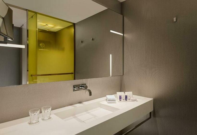 חדר סופריור עם מיטת קינג, Park Plaza London Waterloo