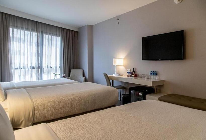 اتاق سوپریور سه تخته, Radisson Rio De Janeiro Barra