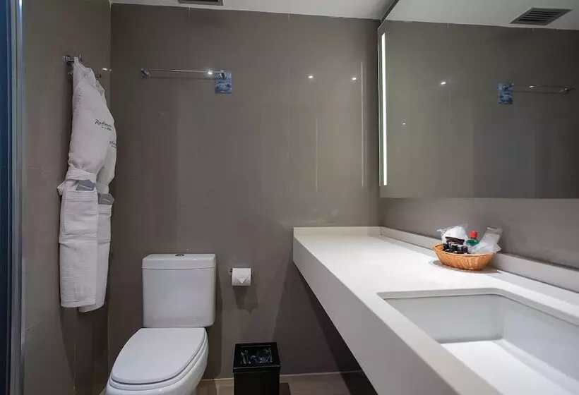 Bisneshuone, Radisson Rio De Janeiro Barra