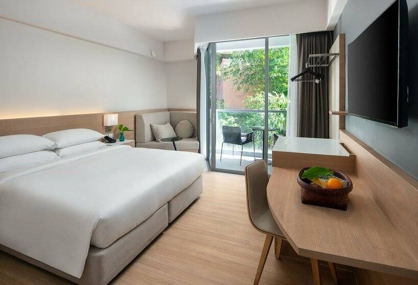 Номер Superior, Andaman Beach Hotel Phuket Handwritten Collection