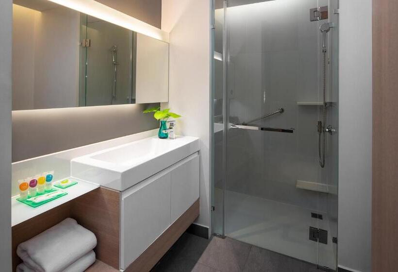 Номер Superior Кровать Кинг, Andaman Beach Hotel Phuket Handwritten Collection