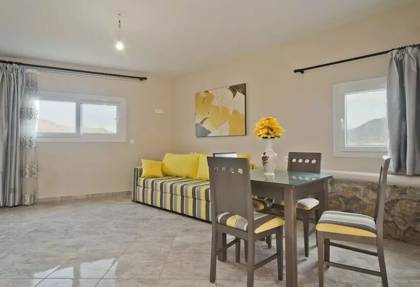 آپارتمان 1 خوابه همکف, Montemar Studios & Apartments
