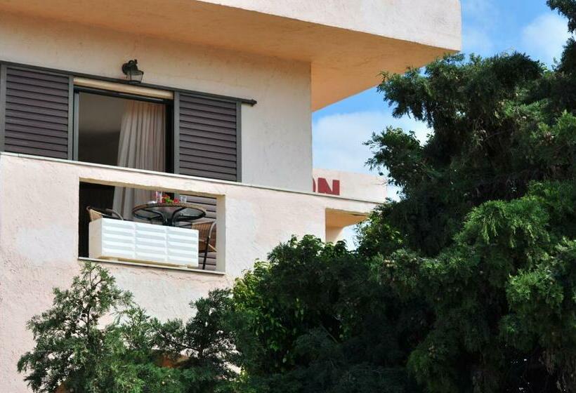 חדר סטנדרט, House Margot