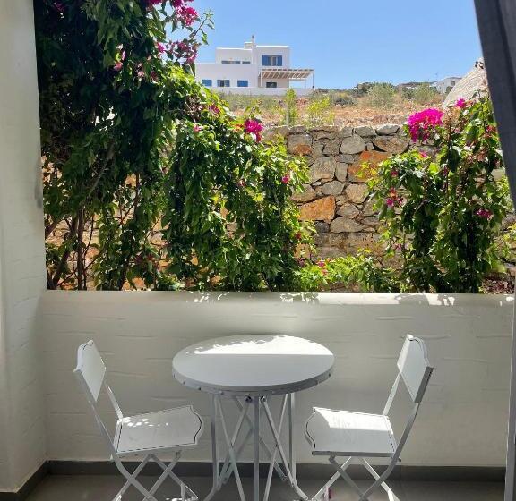 غرفة قياسية بالطابق الأرضى, Speires Suites