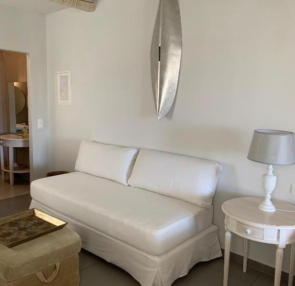 جناح, Speires Suites