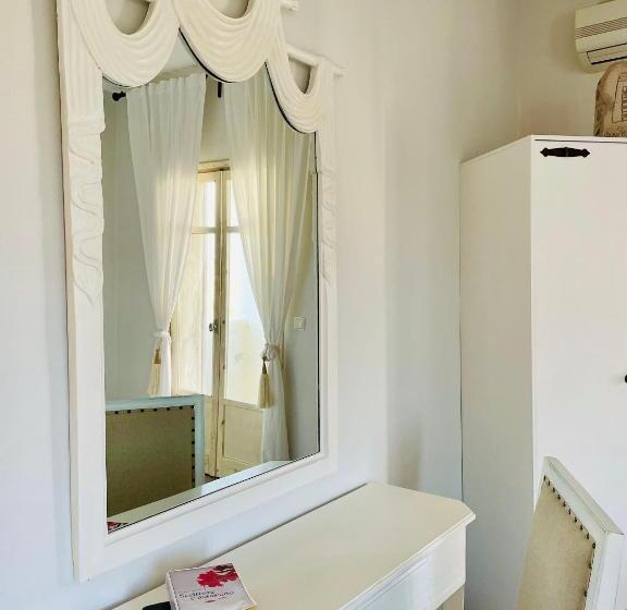 חדר סופריור, Speires Suites