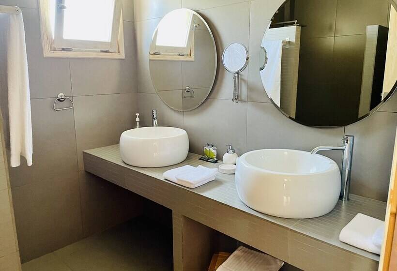 جناح جونيور, Speires Suites